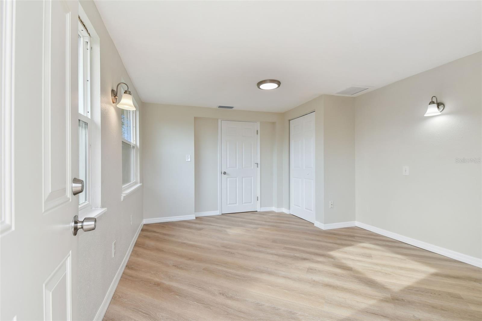 Image 42 of 56 For 4541 Daphne Street