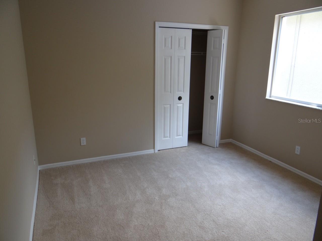 Image 13 of 18 For 17712 Hampshire Oak Drive