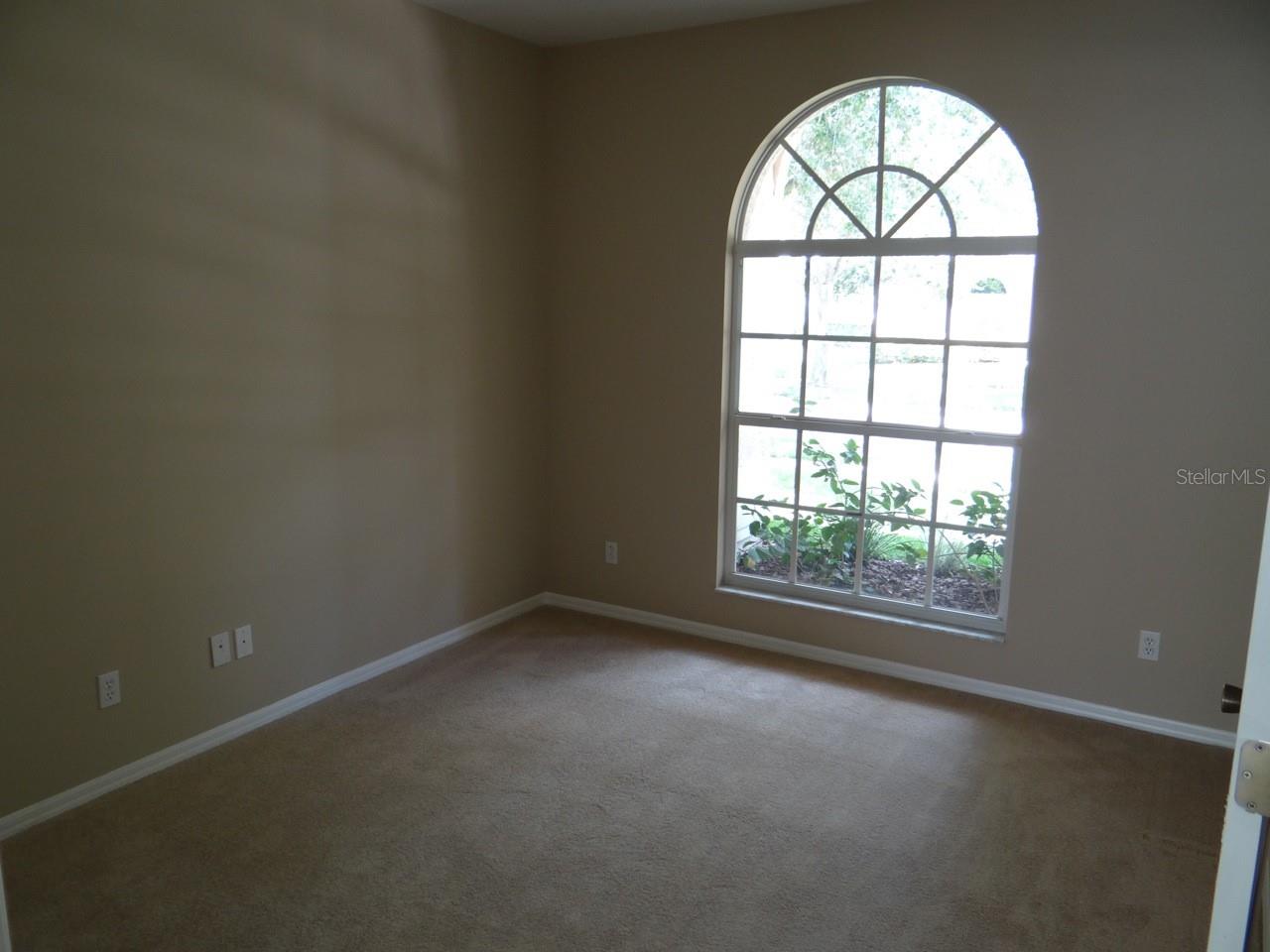Image 5 of 18 For 17712 Hampshire Oak Drive