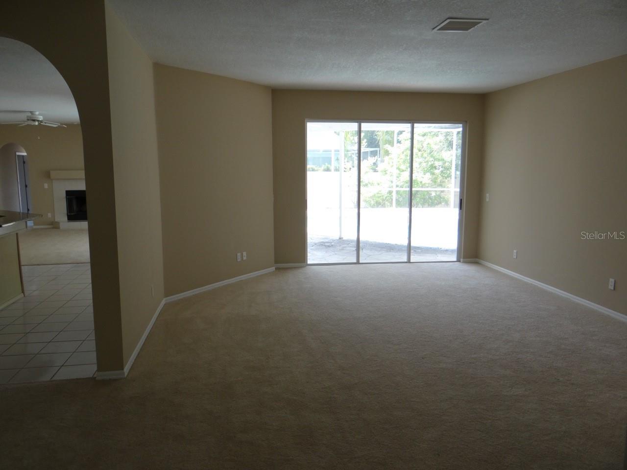 Image 6 of 18 For 17712 Hampshire Oak Drive