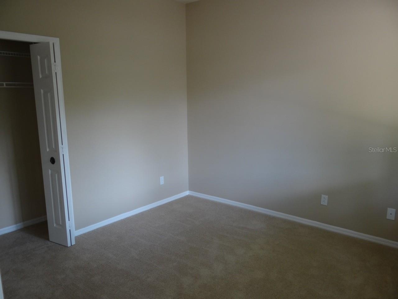 Image 9 of 18 For 17712 Hampshire Oak Drive