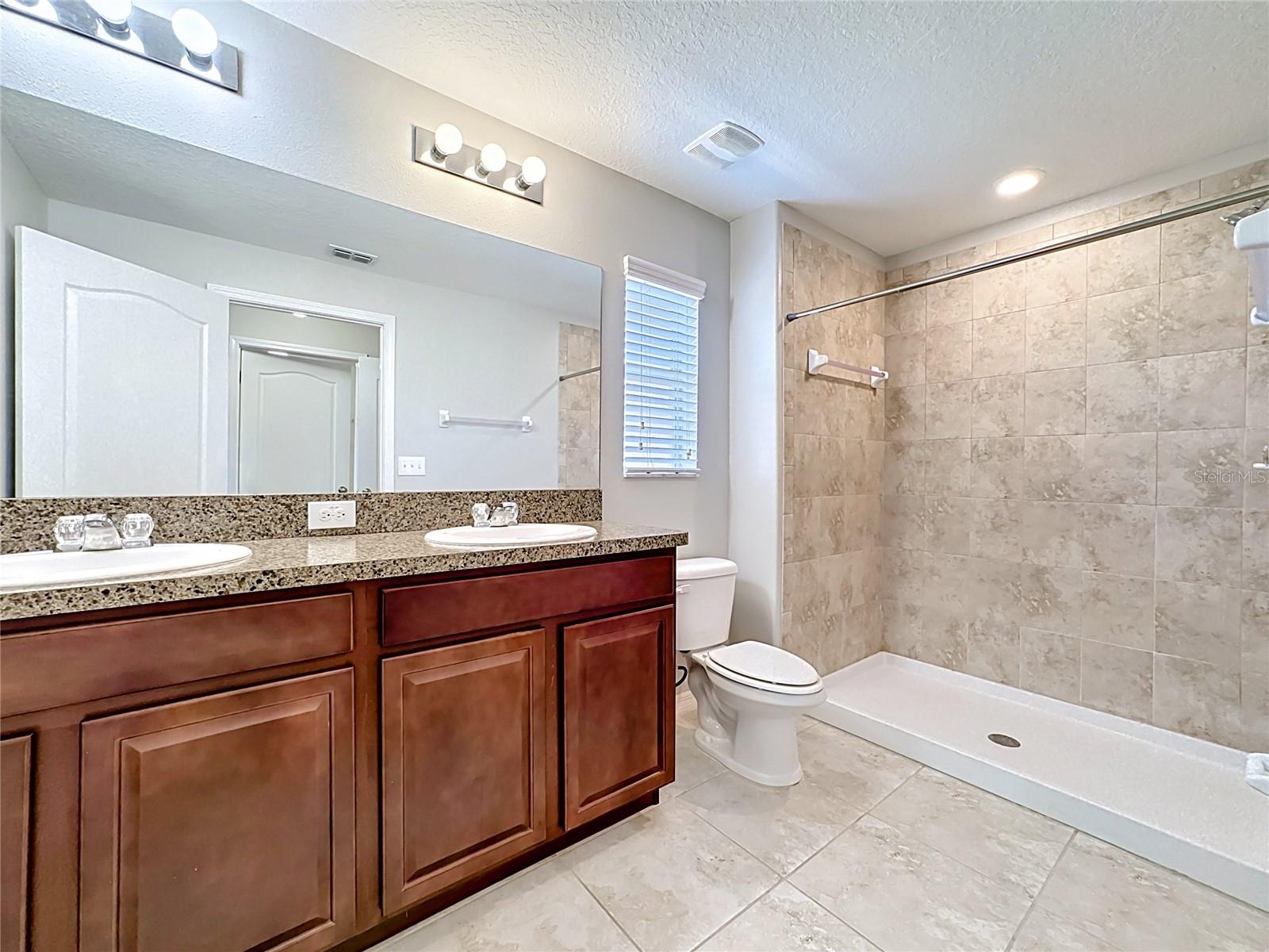 Image 27 of 40 For 2130 Golden Falcon Drive