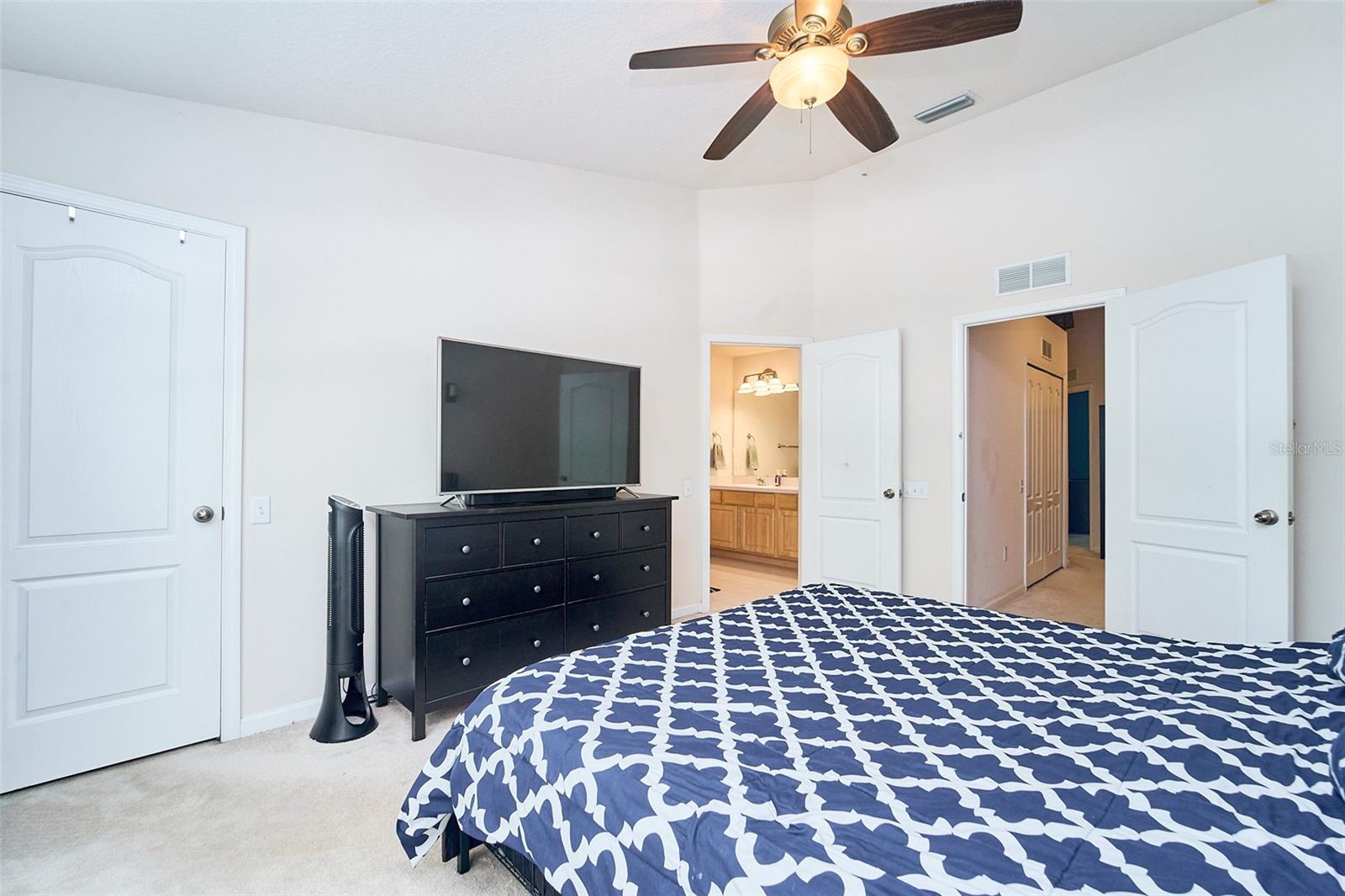 Image 21 of 43 For 5014 Pond Ridge Road