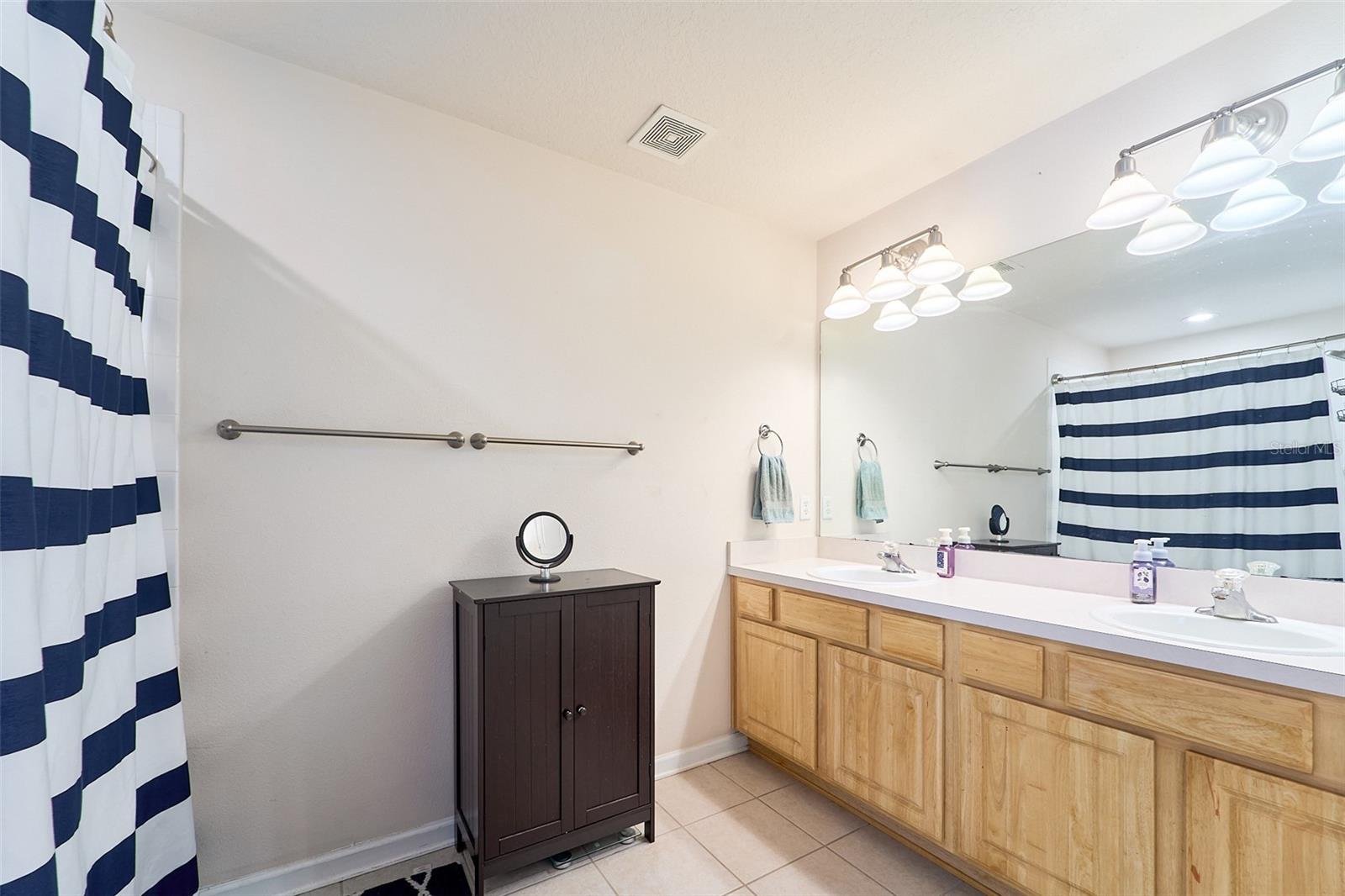 Image 23 of 43 For 5014 Pond Ridge Road