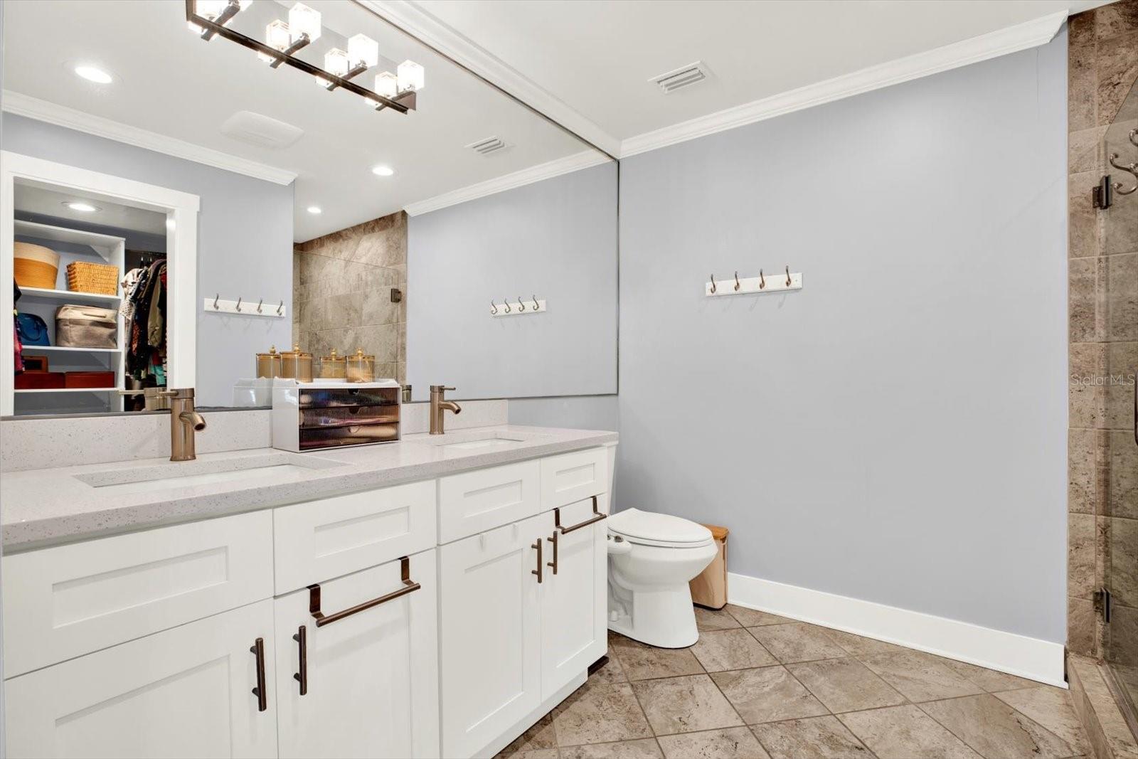 Image 14 of 32 For 15656 1st Street E