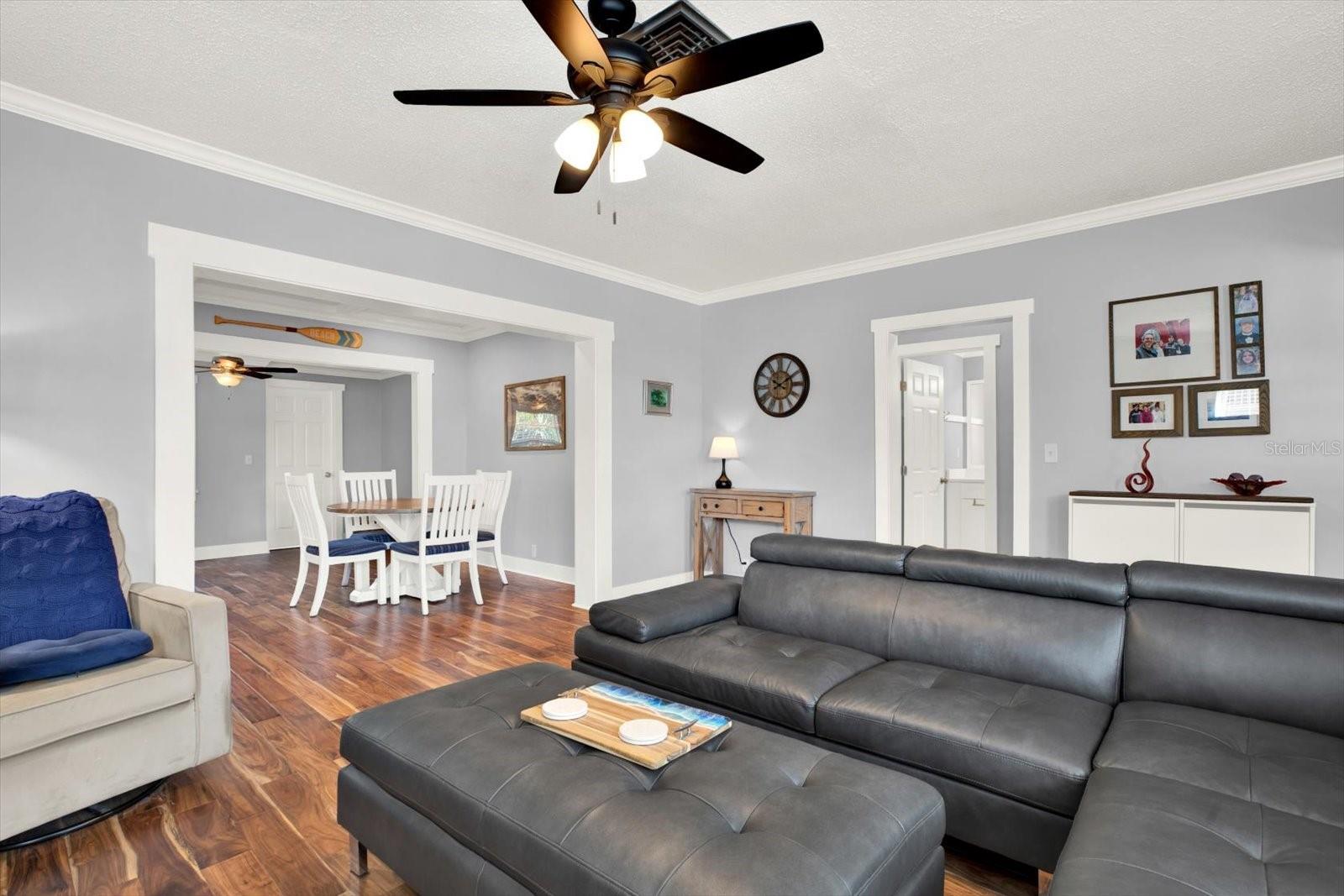 Image 5 of 32 For 15656 1st Street E