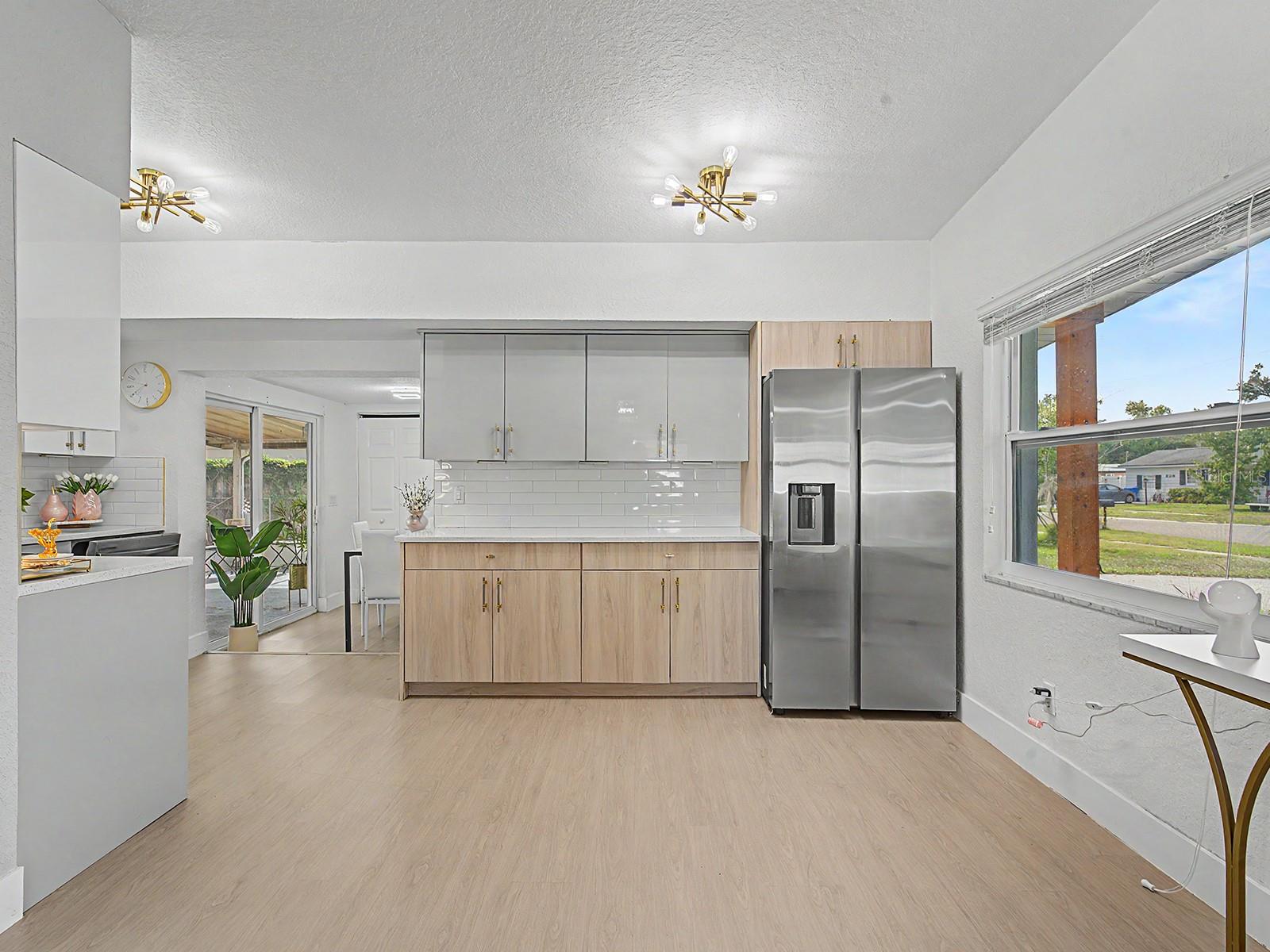 Image 14 of 47 For 609 Fairmont Drive