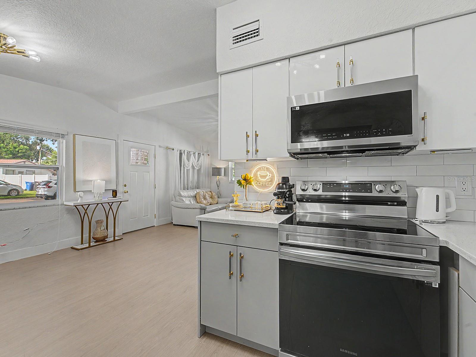 Image 15 of 47 For 609 Fairmont Drive
