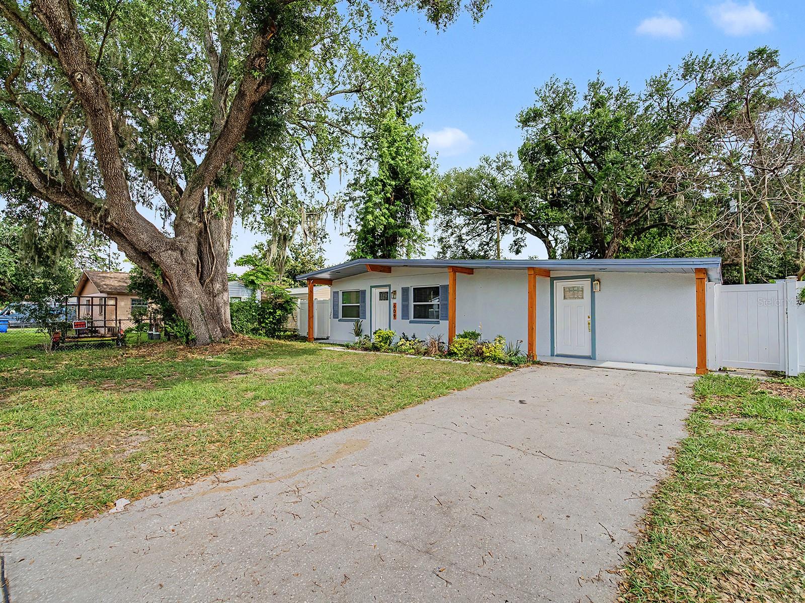 Image 3 of 47 For 609 Fairmont Drive