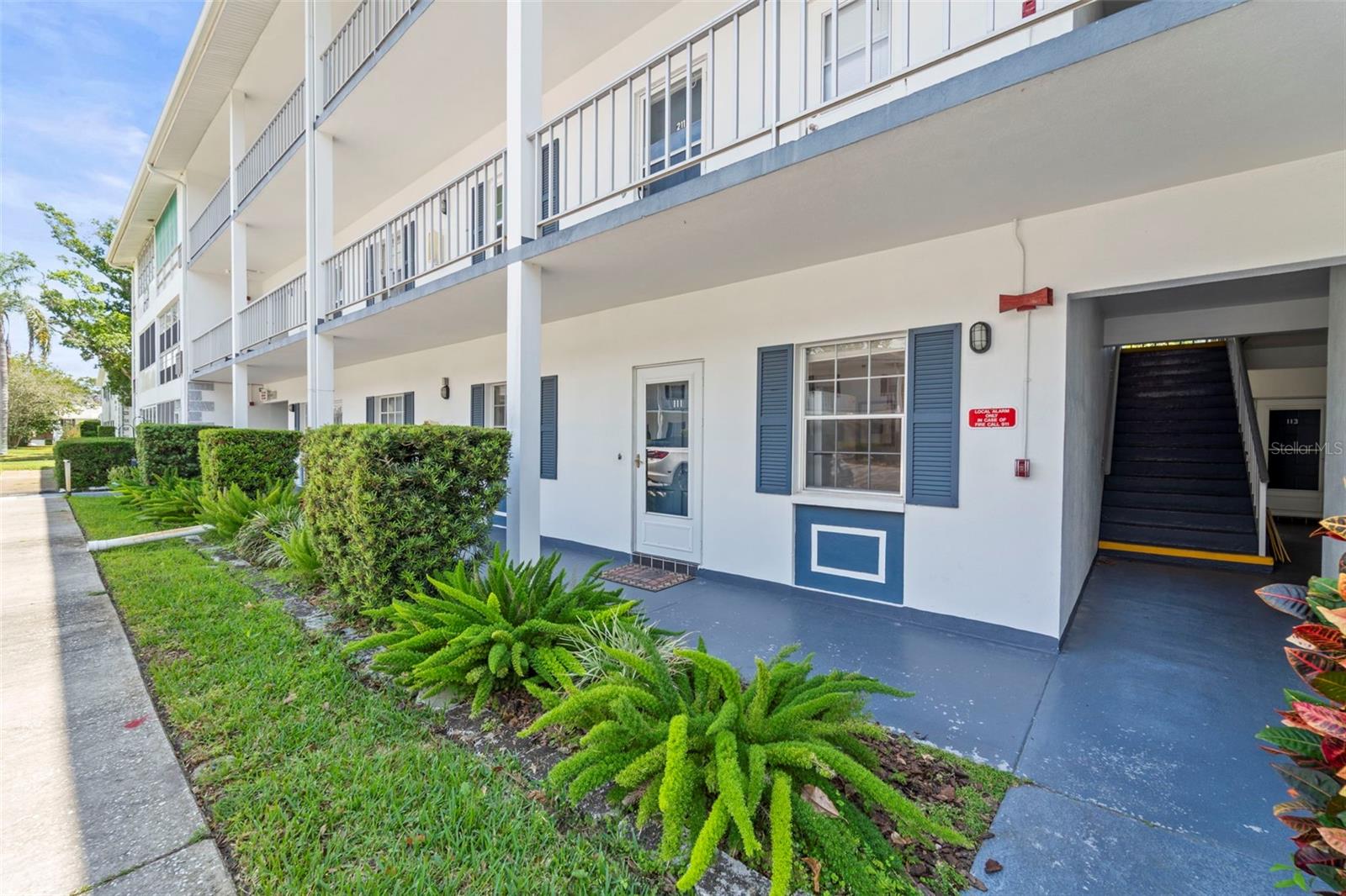 Details for 400 Glennes Lane 111, DUNEDIN, FL 34698