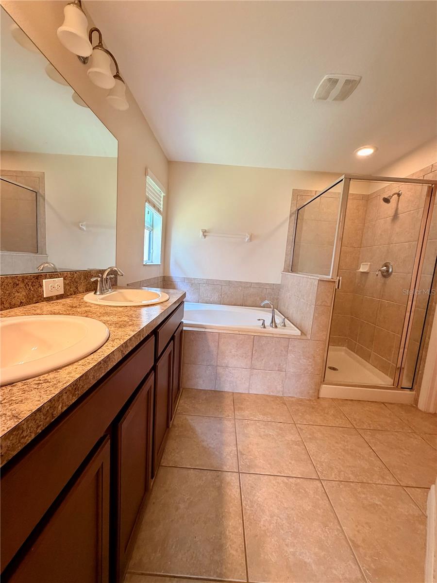 Image 7 of 17 For 13181 Royal Pines Avenue