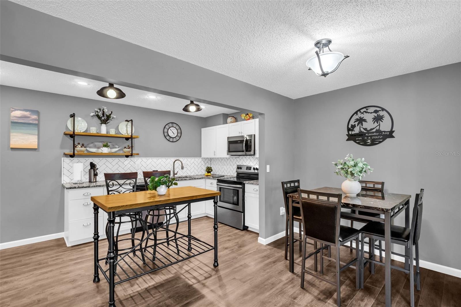 Image 11 of 32 For 2642 Pine Ridge Way S G2