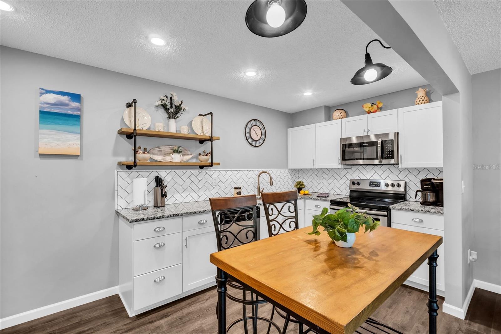 Image 13 of 32 For 2642 Pine Ridge Way S G2