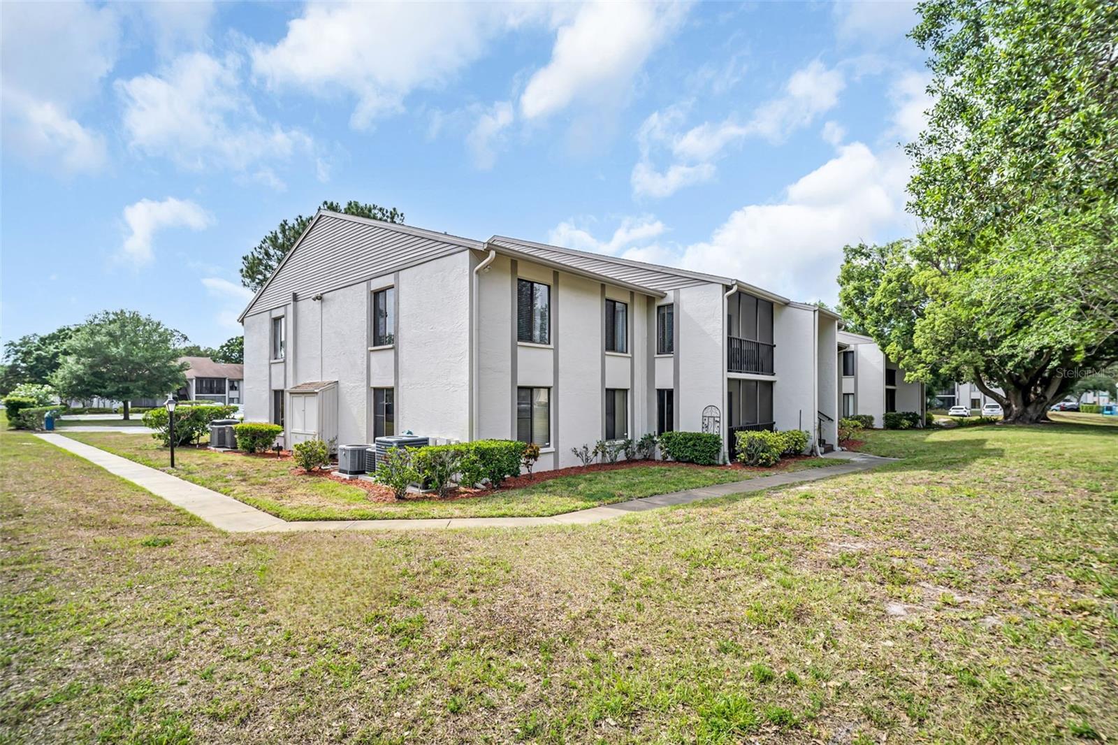 Image 2 of 32 For 2642 Pine Ridge Way S G2