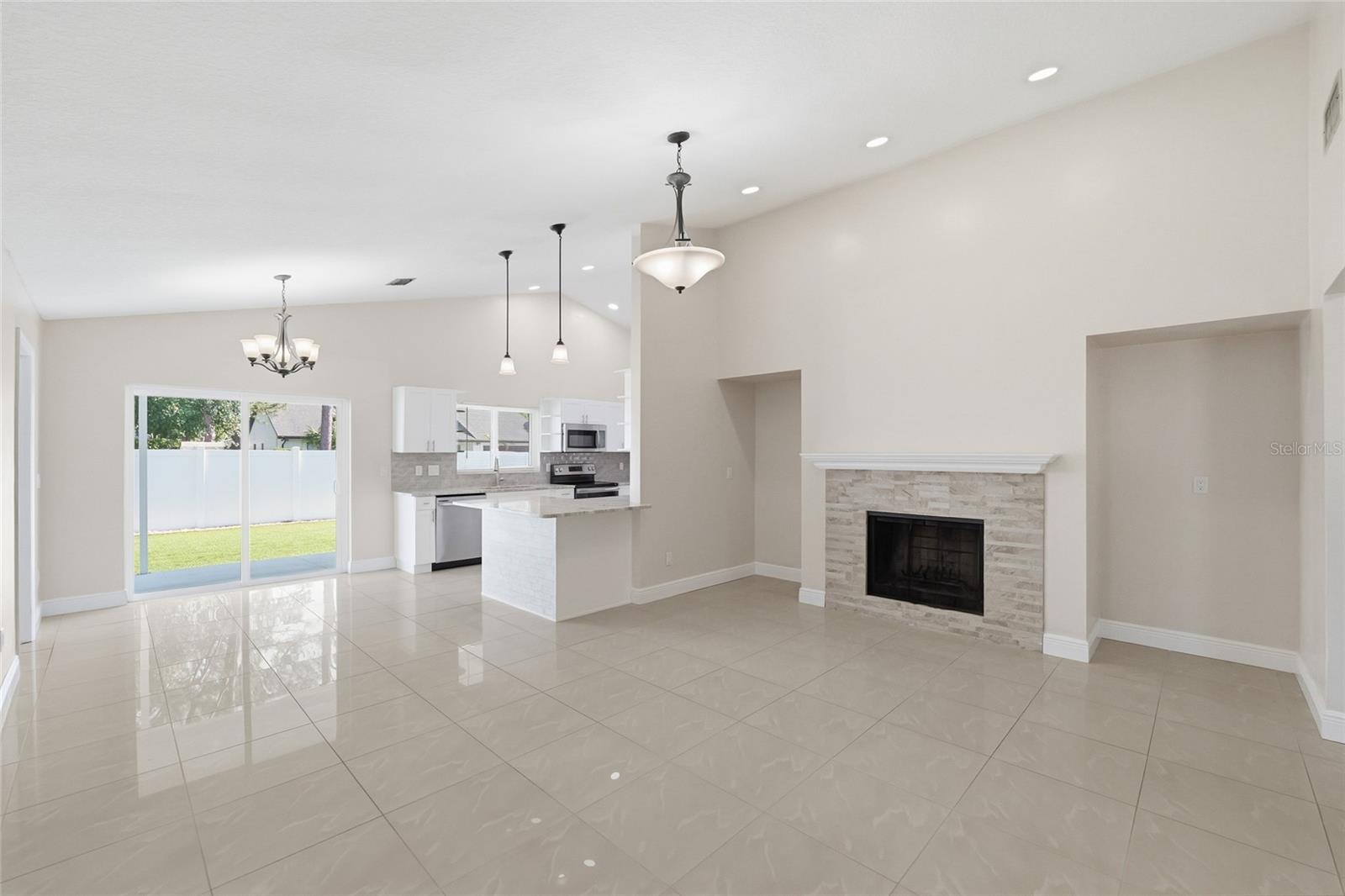 Image 11 of 51 For 11807 Nicklaus Circle