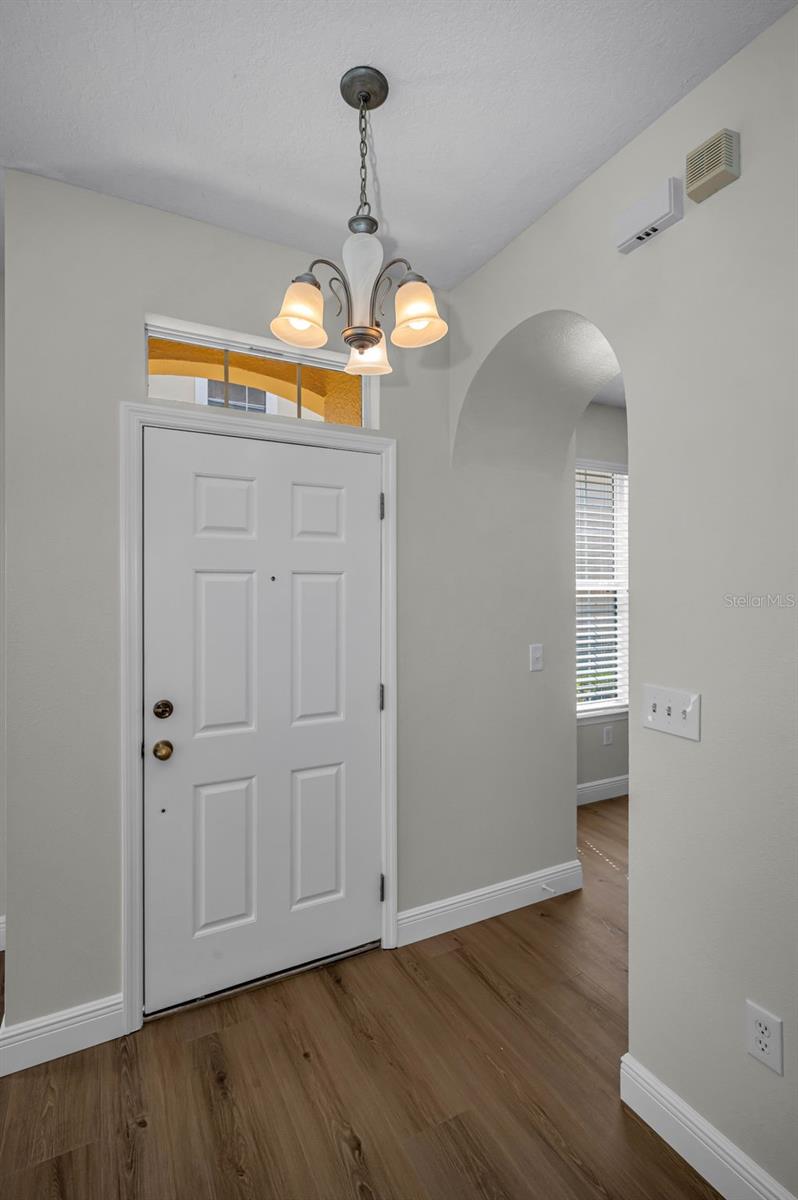 Image 11 of 66 For 617 52nd Avenue N