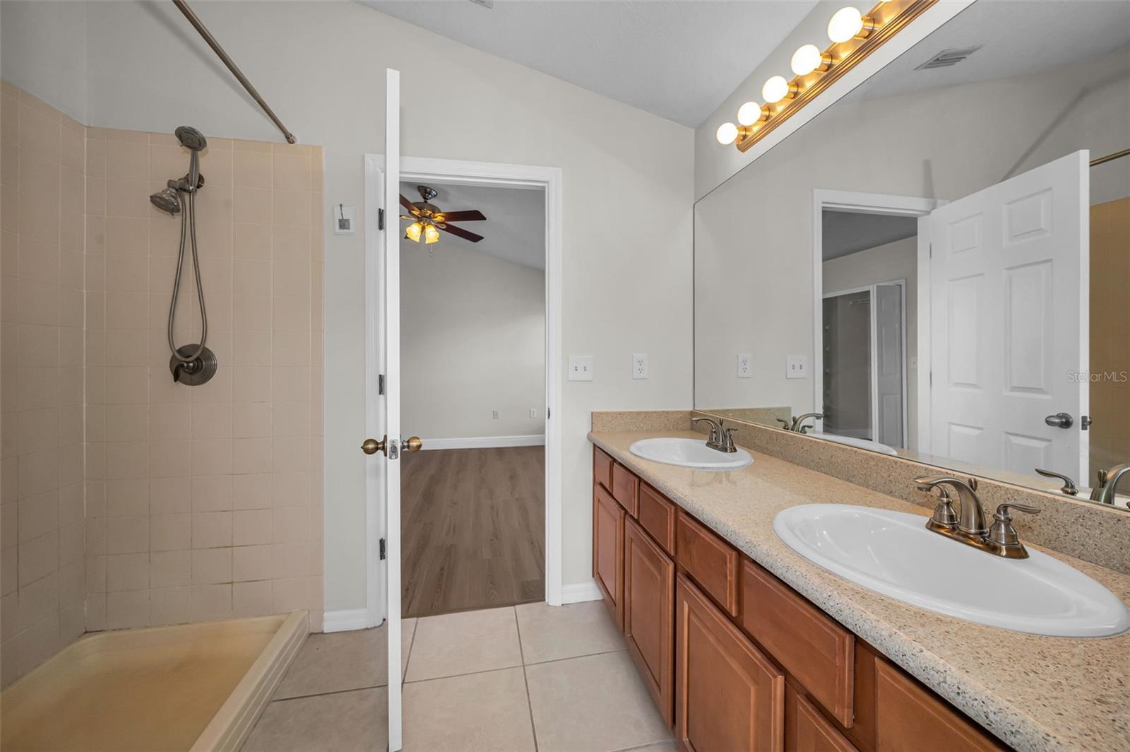 Image 35 of 66 For 617 52nd Avenue N