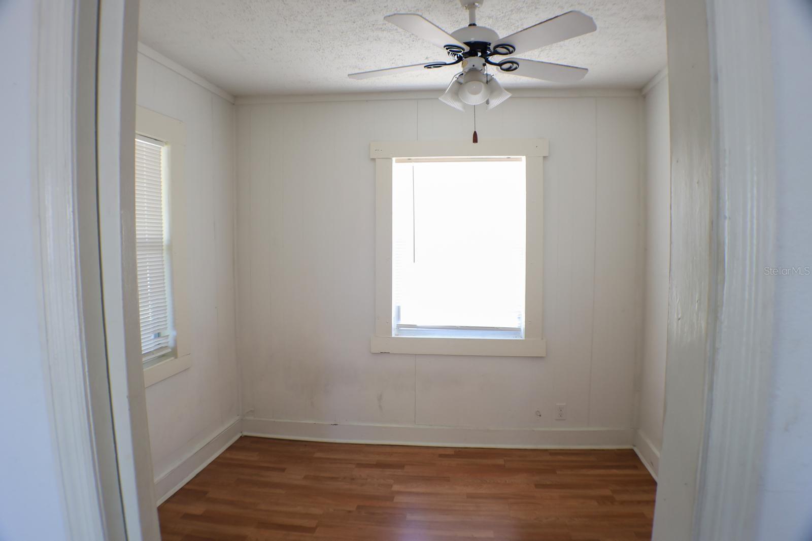 Image 7 of 13 For 3113 North Bay Street