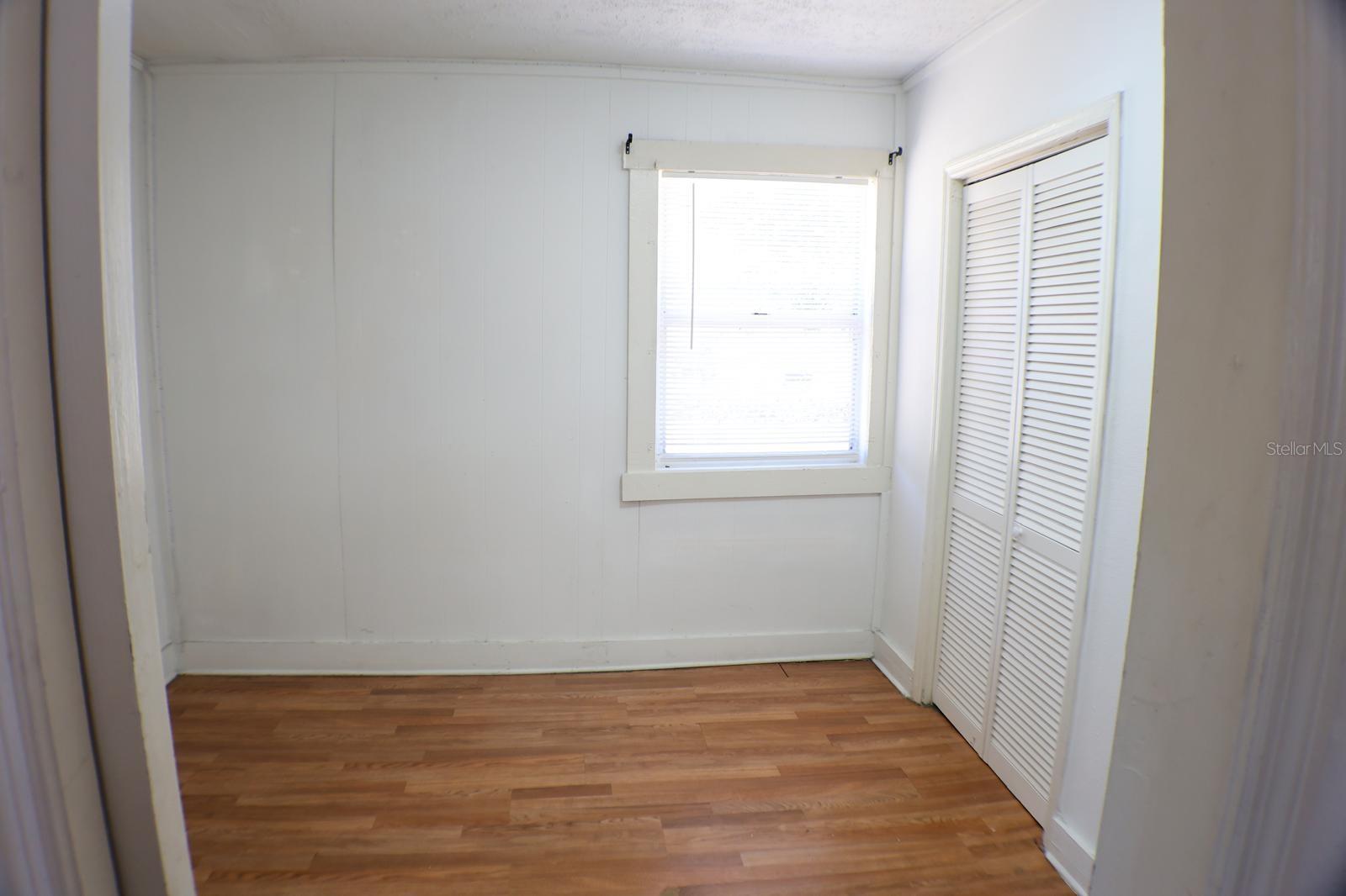 Image 8 of 13 For 3113 North Bay Street