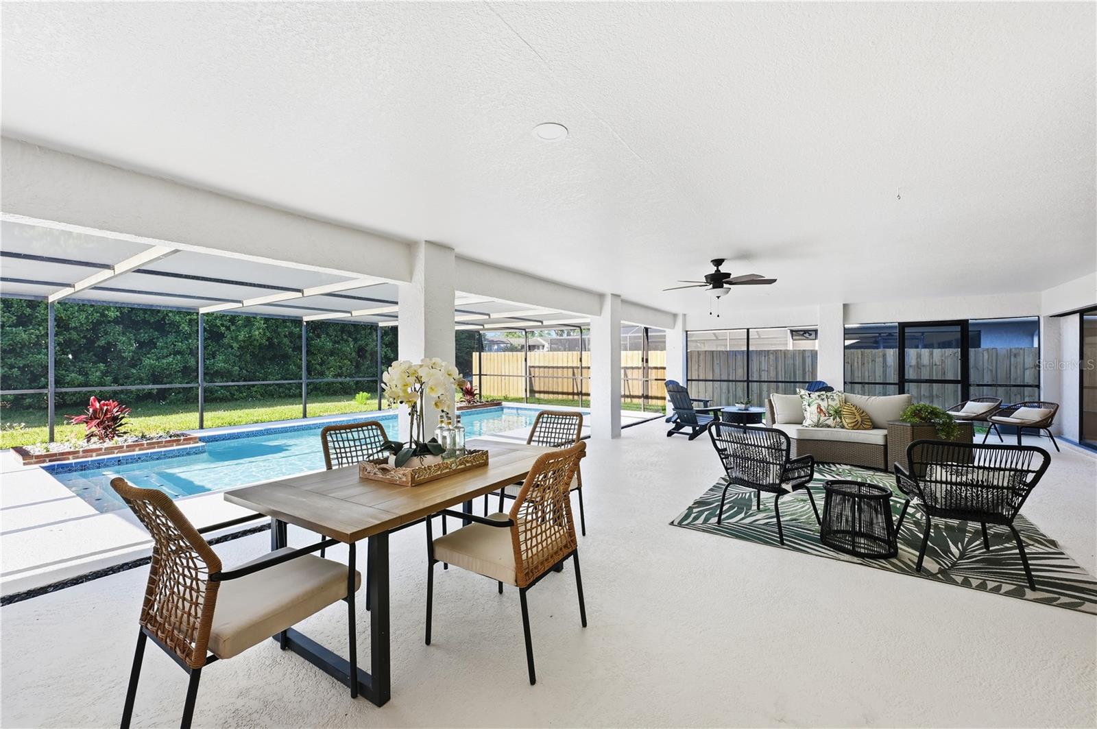 Image 16 of 24 For 14164 Fennsbury Drive