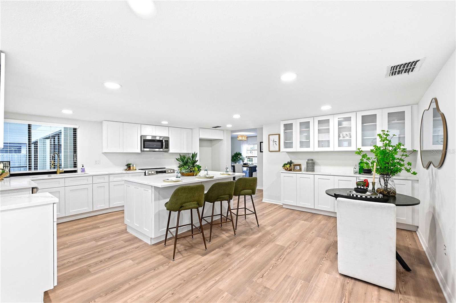 Image 2 of 24 For 14164 Fennsbury Drive