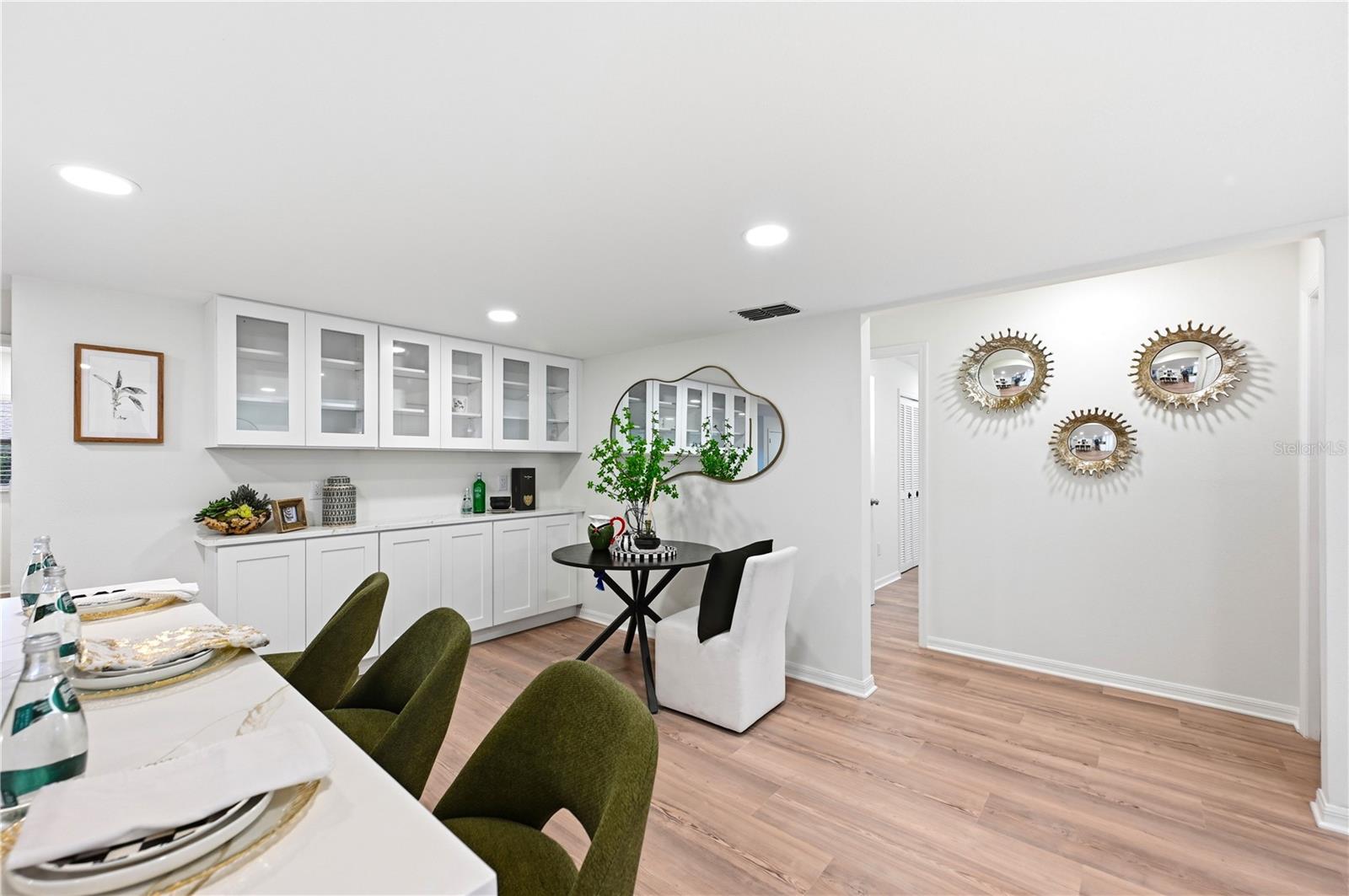 Image 22 of 24 For 14164 Fennsbury Drive