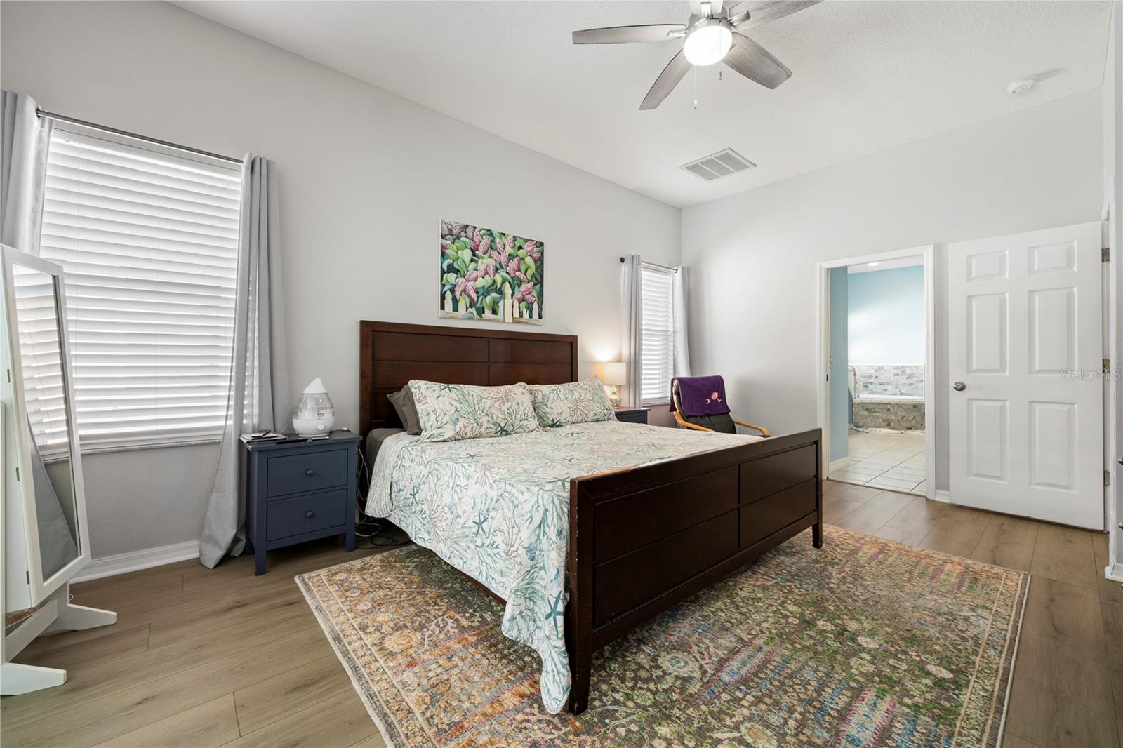 Image 22 of 49 For 29520 Forest Glen Drive