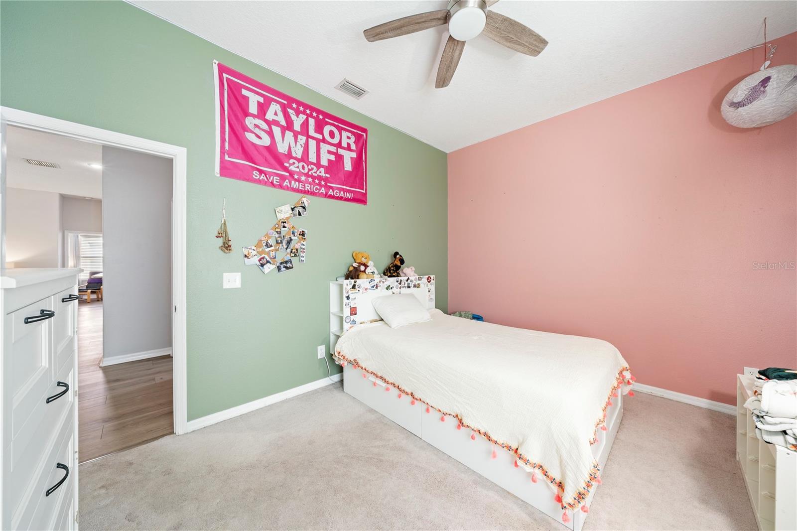 Image 43 of 49 For 29520 Forest Glen Drive