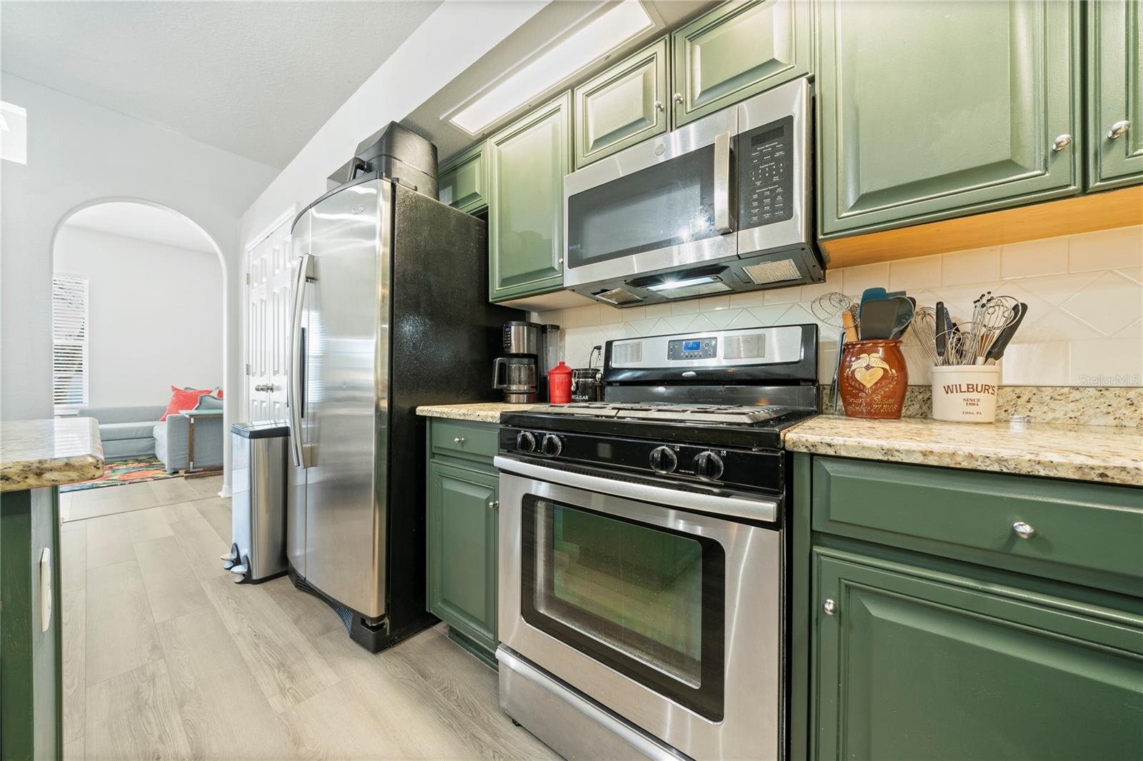 Image 6 of 49 For 29520 Forest Glen Drive