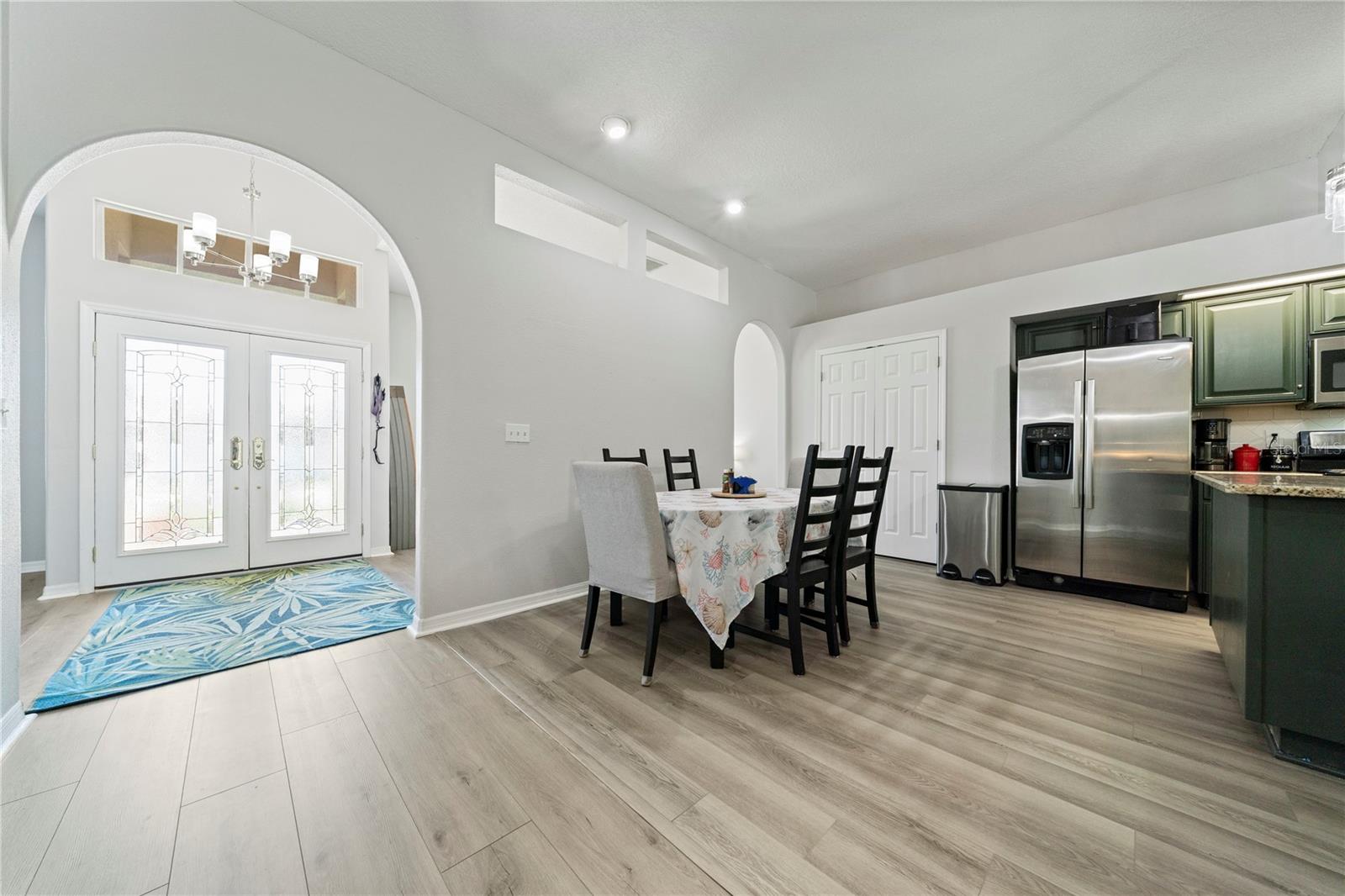 Image 9 of 49 For 29520 Forest Glen Drive