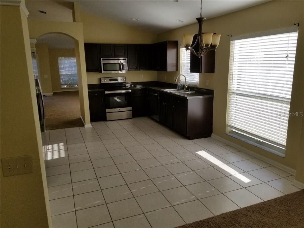 Image 9 of 25 For 1424 Wylie Court