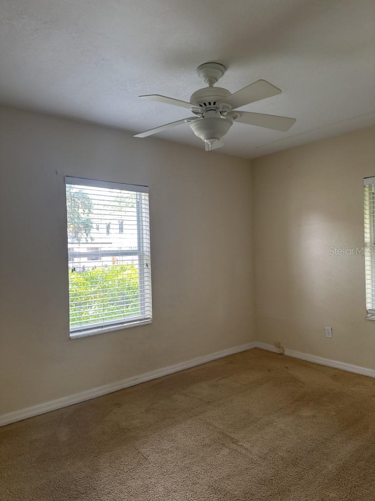 Image 13 of 21 For 815 Plymouth Street