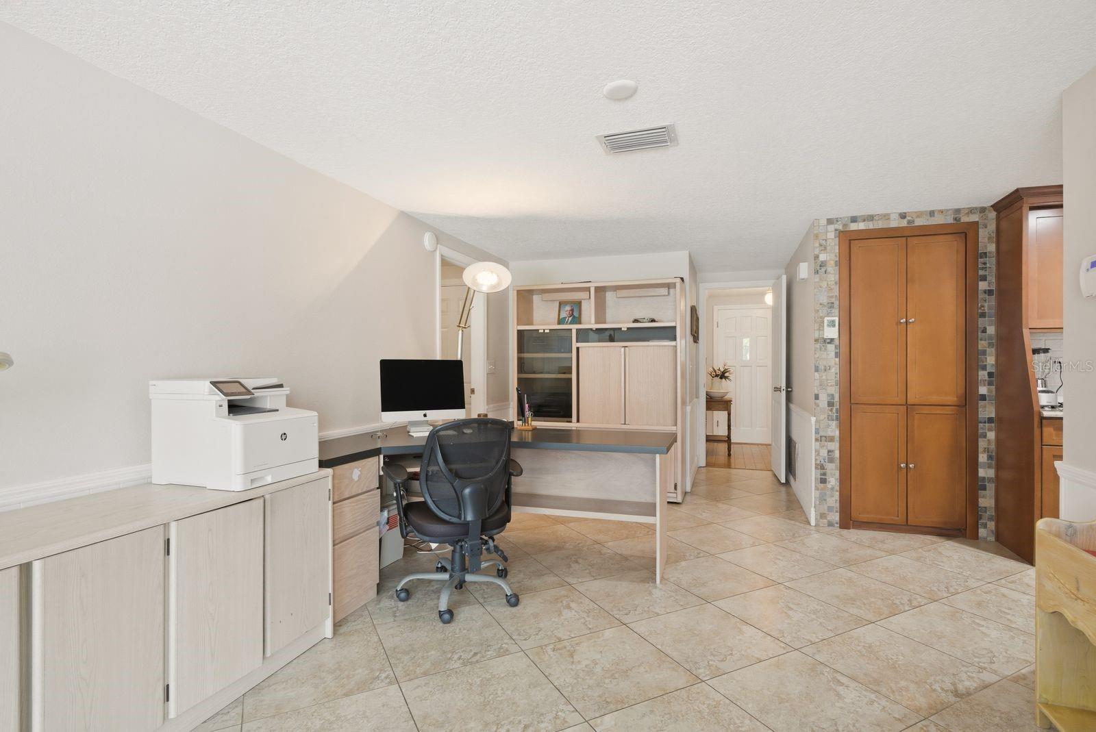 Image 14 of 46 For 12802 Ironwood Circle