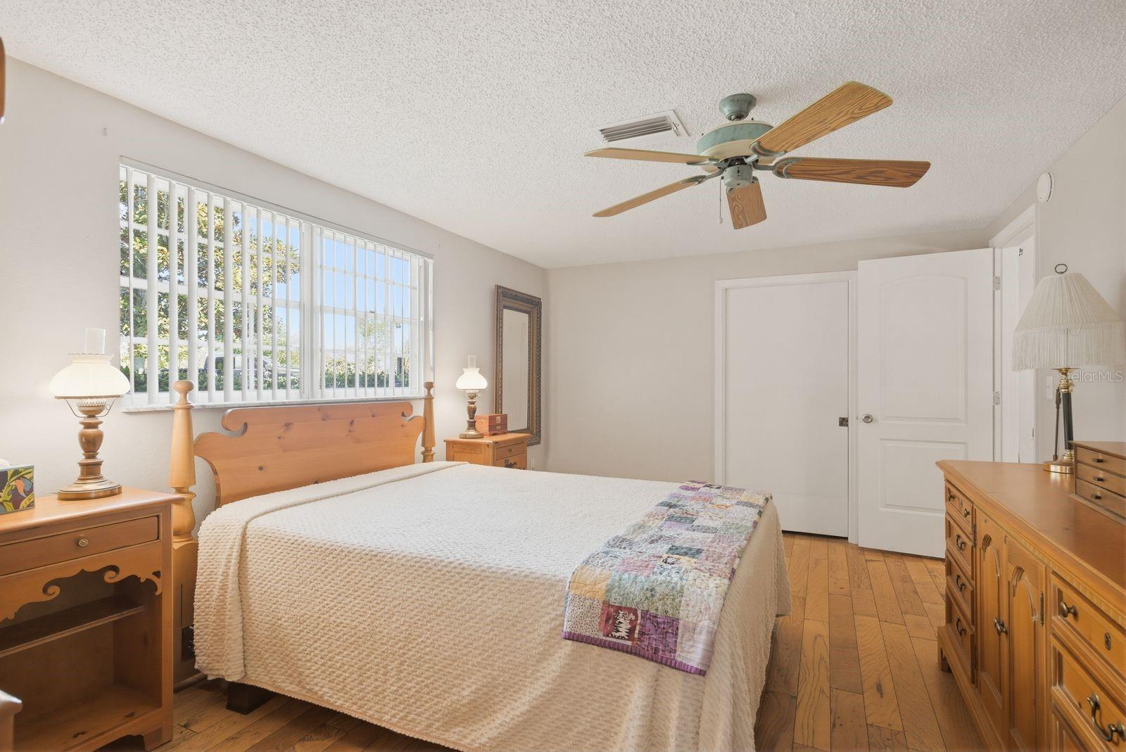 Image 23 of 46 For 12802 Ironwood Circle