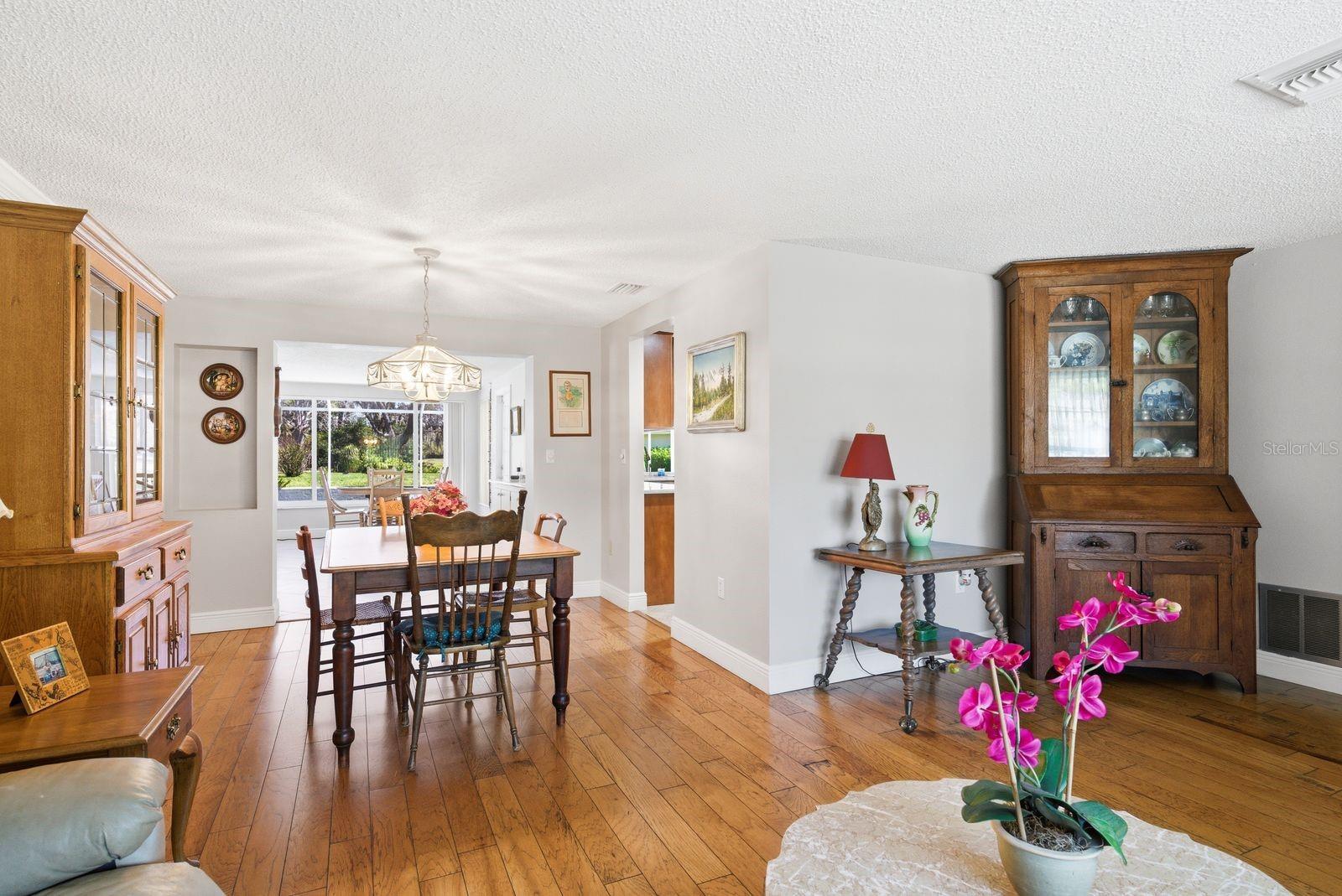 Image 9 of 46 For 12802 Ironwood Circle