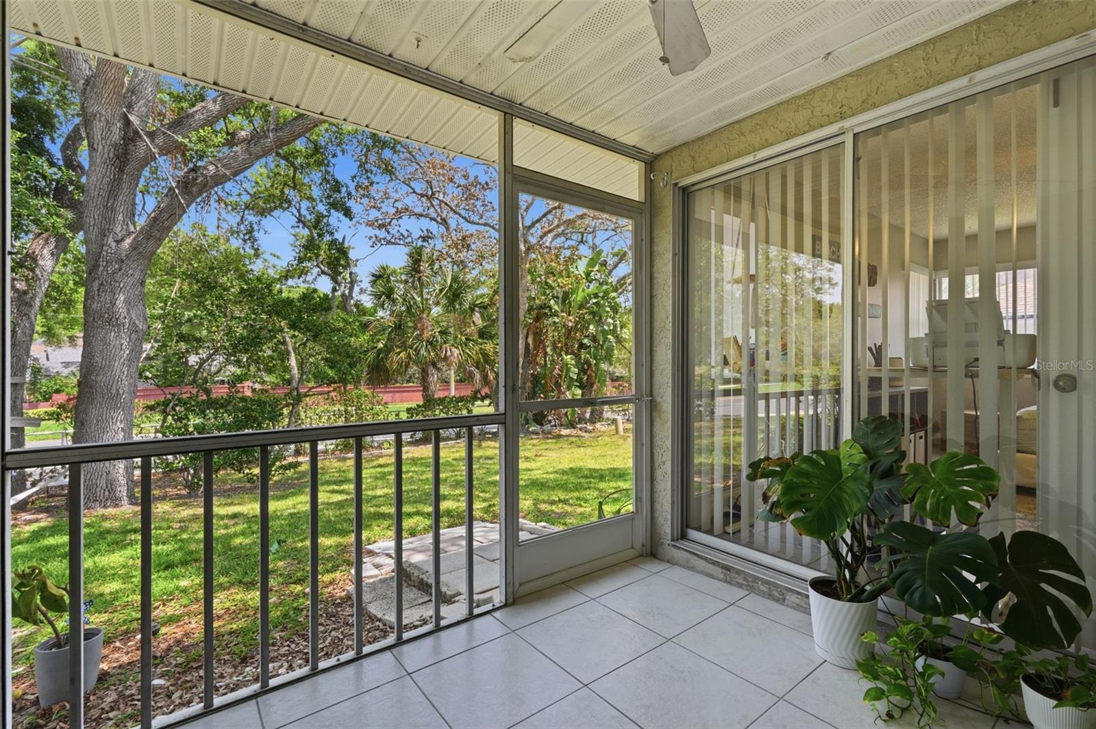 Image 44 of 51 For 351 Ixora Drive 61