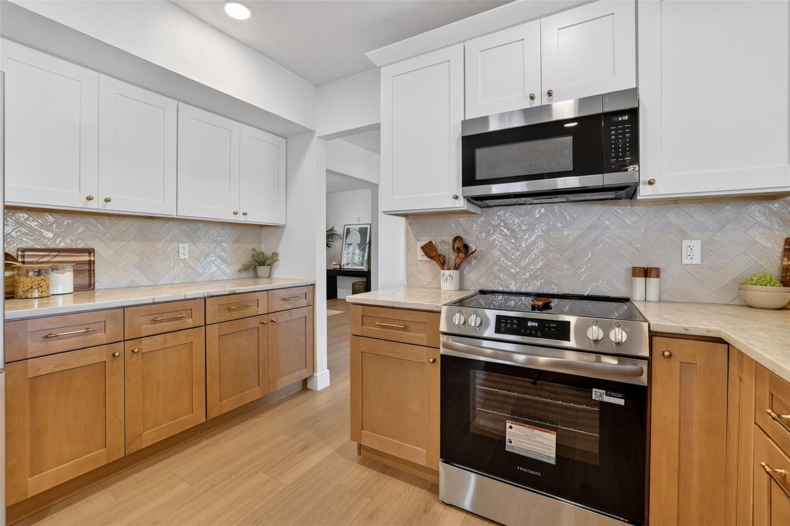 Image 14 of 46 For 4404 Carrollwood Village Drive