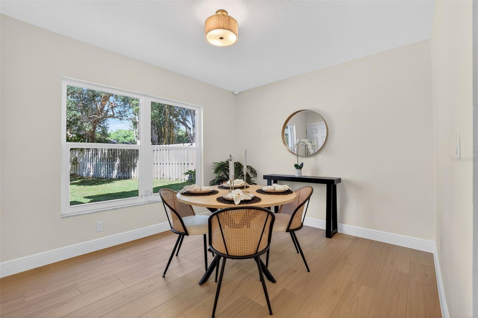 Image 21 of 46 For 4404 Carrollwood Village Drive