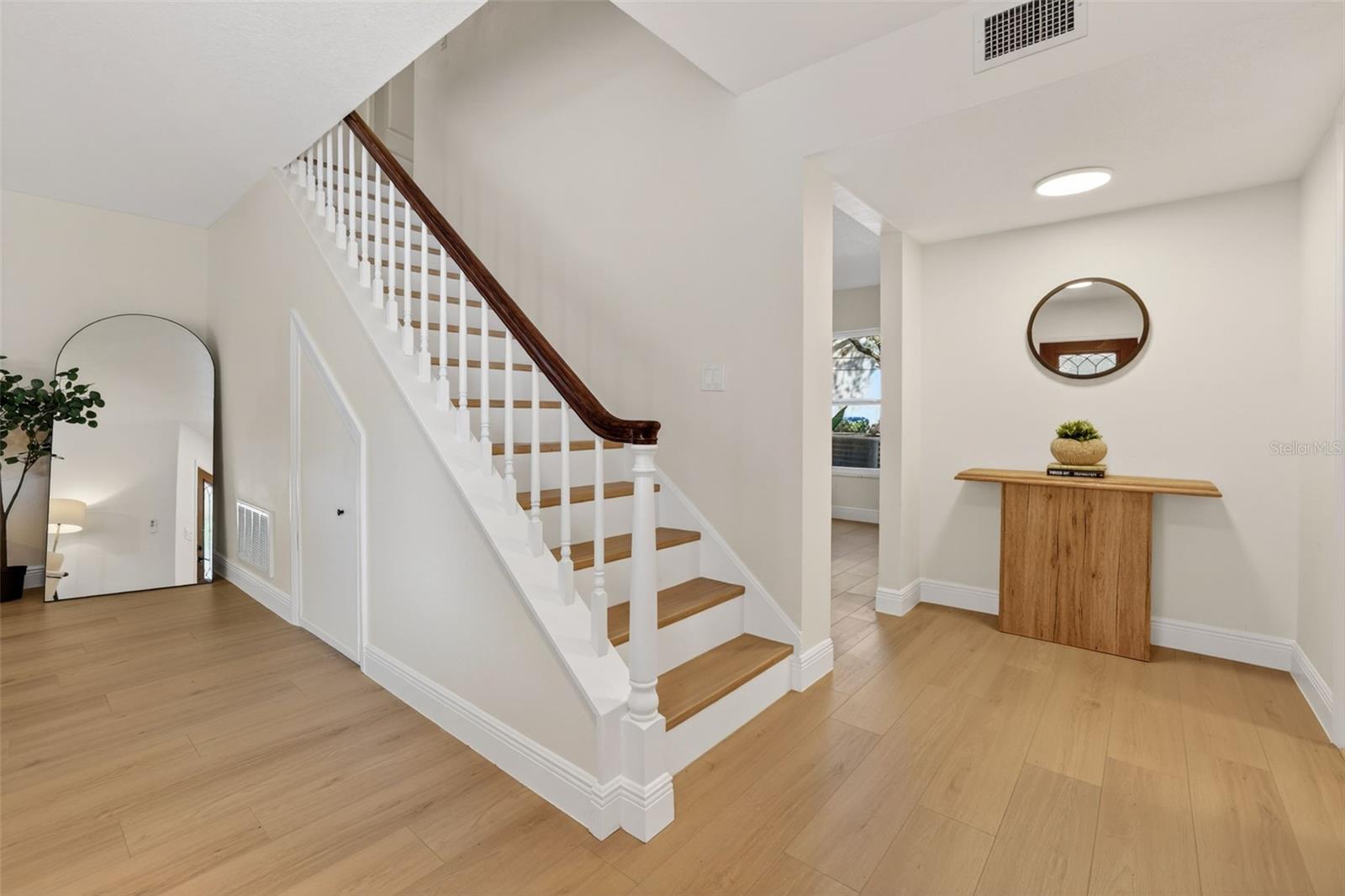 Image 22 of 46 For 4404 Carrollwood Village Drive