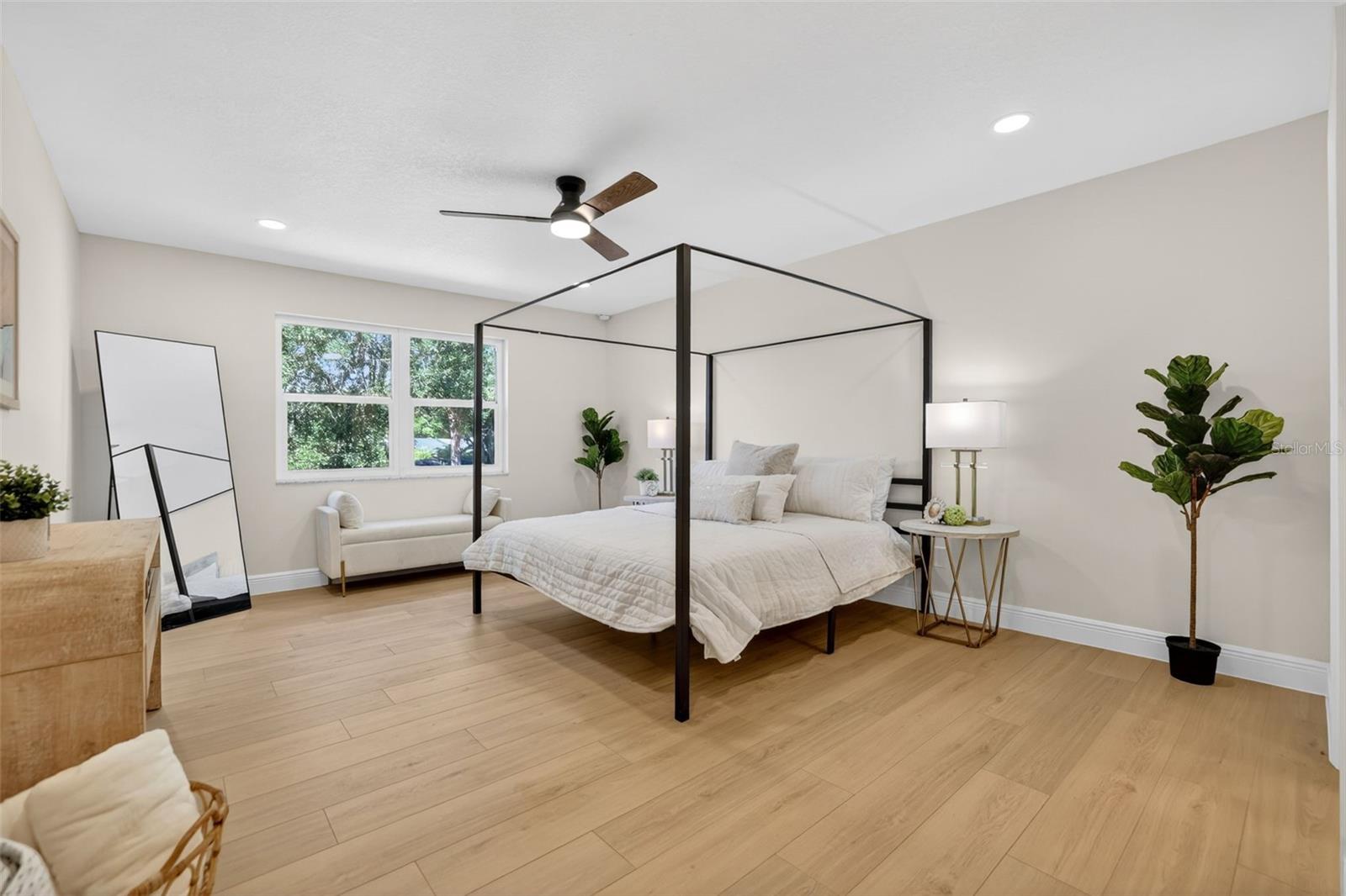 Image 26 of 46 For 4404 Carrollwood Village Drive