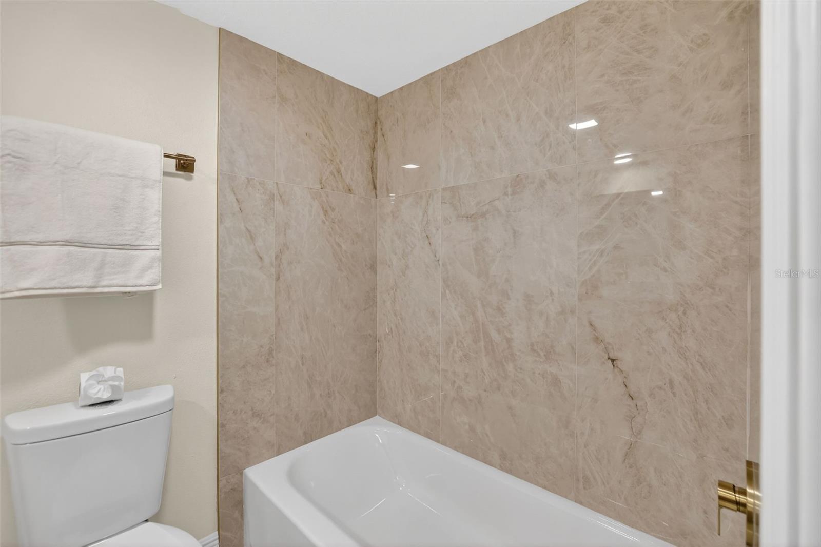 Image 34 of 46 For 4404 Carrollwood Village Drive