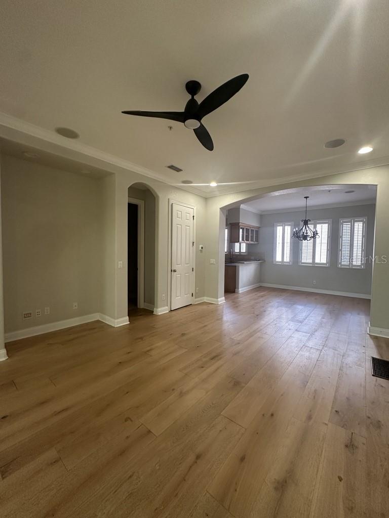 Image 11 of 36 For 6030 Printery Street 104
