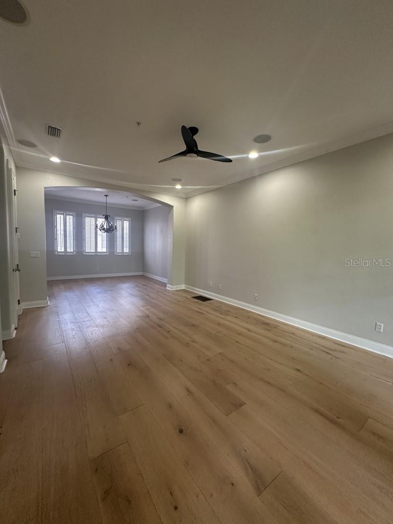 Image 13 of 36 For 6030 Printery Street 104