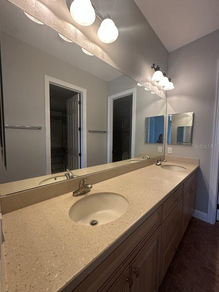 Image 23 of 36 For 6030 Printery Street 104