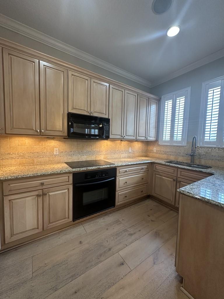Image 7 of 36 For 6030 Printery Street 104