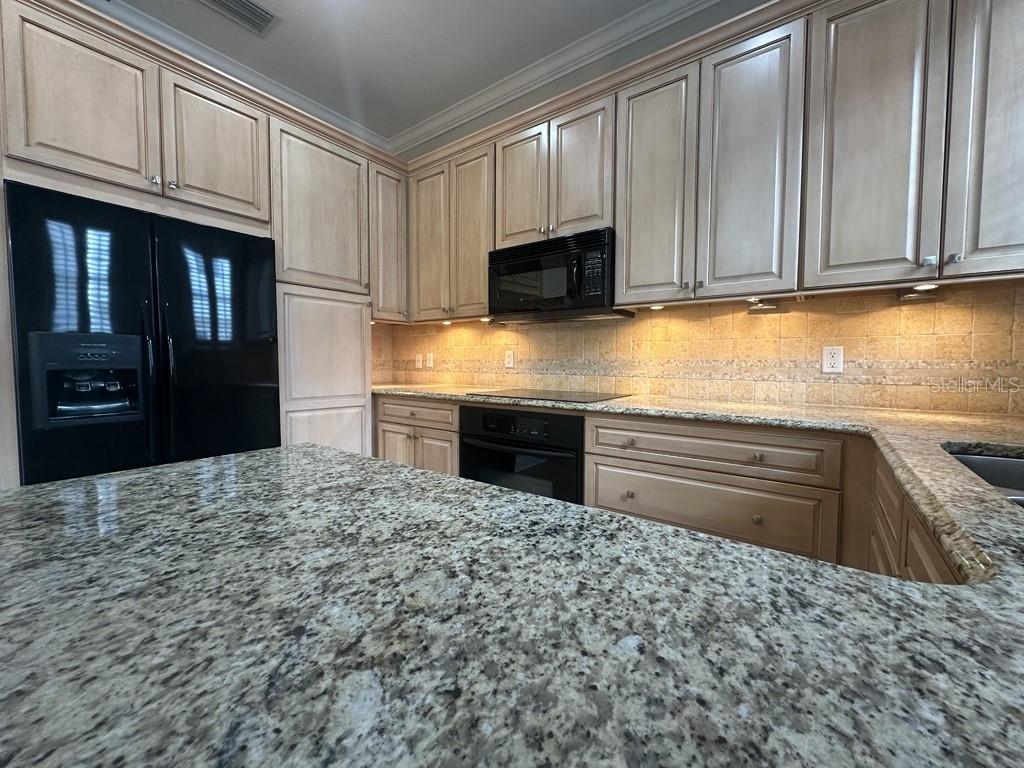 Image 8 of 36 For 6030 Printery Street 104