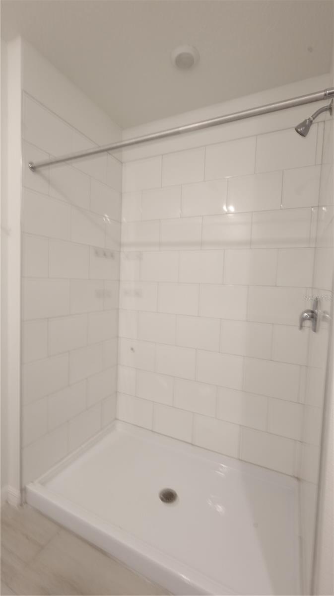 Image 7 of 31 For 22170 Nebula Way