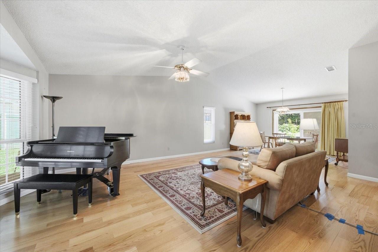 Image 4 of 36 For 2804 Palamore Drive