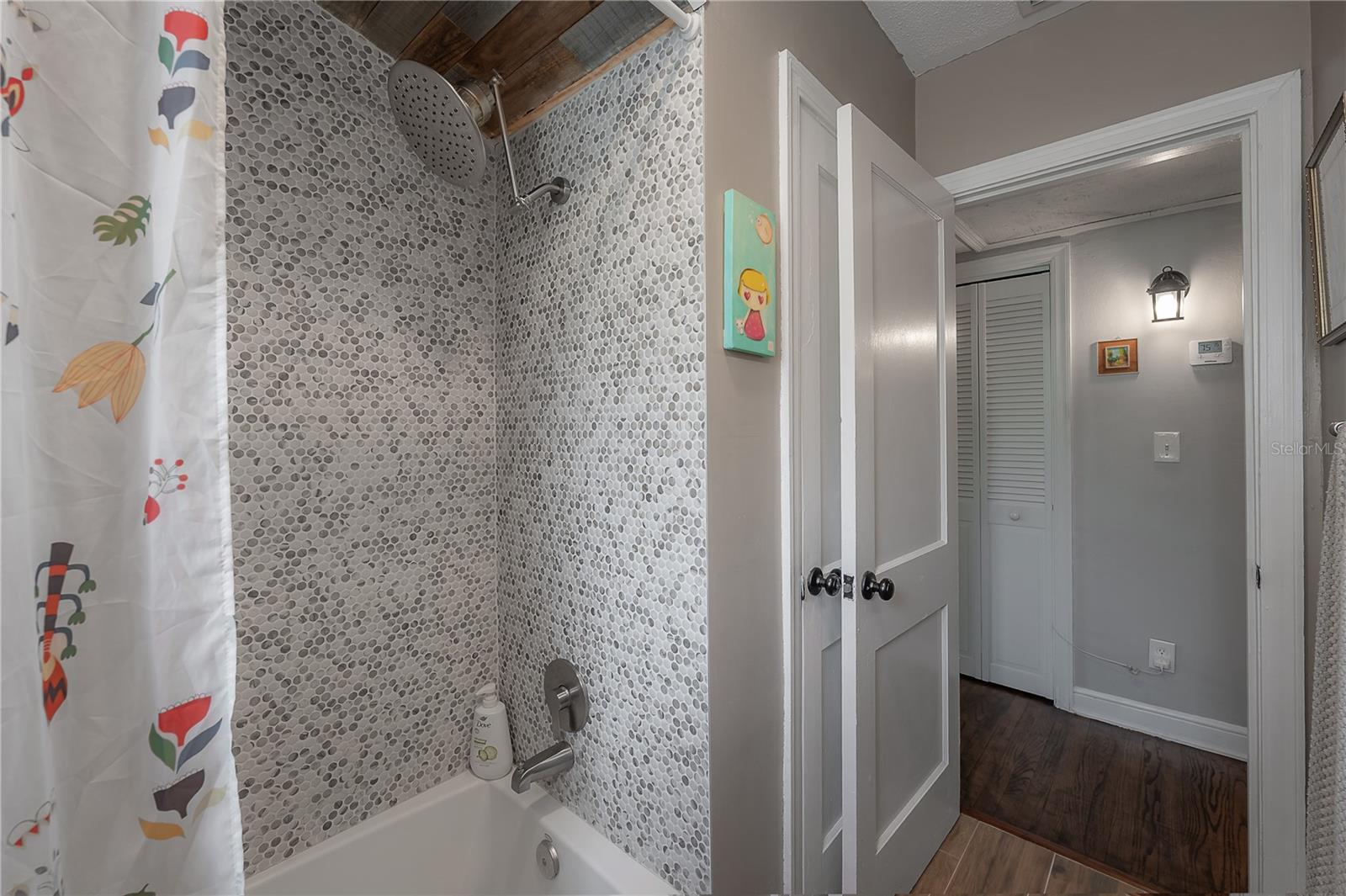 Listing photo id 33 for 912 Cornelius Avenue
