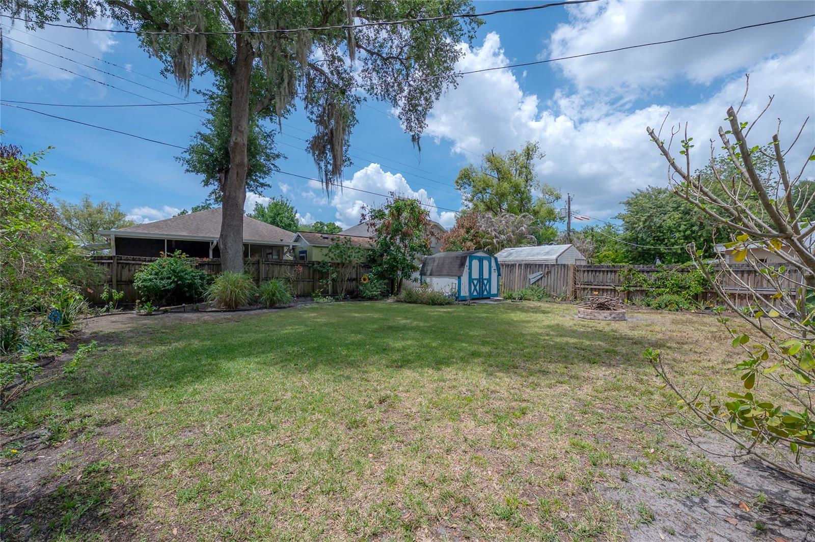 Listing photo id 41 for 912 Cornelius Avenue
